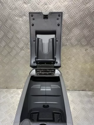  Бокс межкресельный Chrysler Voyager 4 Арт 208324, вид 1