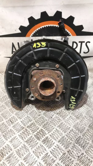 5090131AA Кулак задний левый Chrysler 200 Арт AL17356855276