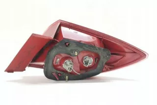  Фонарь задний правый Mazda 121 3 Арт e13127019, вид 1