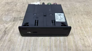 A1678201402 Разъем AUX / USB Mercedes GLE W167 Арт W45388, вид 1