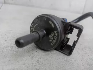 55567453 Клапан вентиляции топливного бака Chevrolet Cruze J300 1.8л Арт 245-9, вид 4