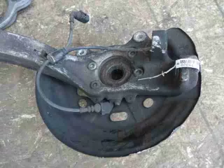  Кулак поворотный правый Audi A8 D3 (S8) Арт 00044070, вид 1