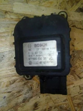 4B1820511K Моторчик заслонки печки Audi A6 C5 (S6,RS6) Арт 5535, вид 1