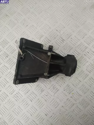  31537516067 Кронштейн крепления BMW X3 E83 Арт 53268813, вид 2