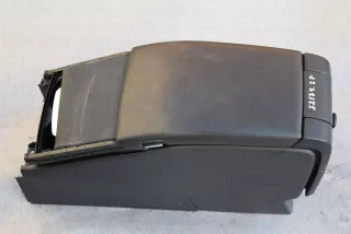  Подлокотник Volvo V70 3 Арт Y1-264-1