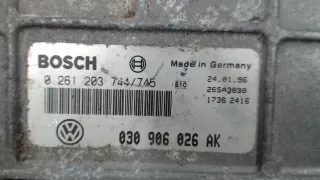 030906026AK,0261203744 Блок управления двигателем Volkswagen Polo 3 Арт 462623, вид 2
