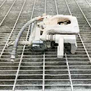 32353311C , art405815 Суппорт задний левый Nissan Qashqai 2 restailing Арт 405815, вид 3