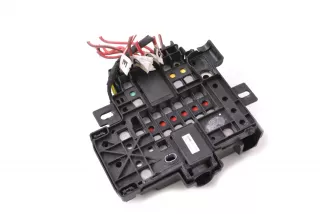 1013272-00-F , art756373 Блок реле Tesla model S Арт 756373, вид 4