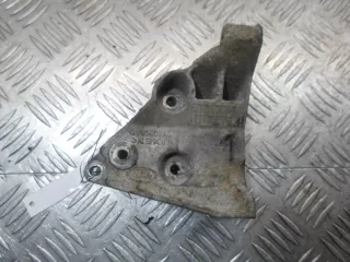 QVU500340 Кронштейн гидроусилителя Land Rover Discovery 3 Арт 00143855, вид 2