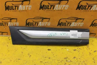 5757A410 Накладка двери задняя правая Mitsubishi Outlander 3 restailing 2 Арт MA49041, вид 1