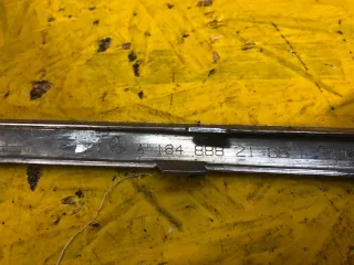 A1648882185 Молдинг решетки радиатора левый Mercedes ML W164 Арт MA57925, вид 3