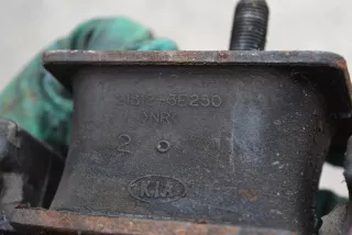 218123E250 Подушка крепления двигателя Kia Sorento 1 Арт 21-10-71-8-1, вид 2