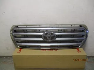 5310160480 Решетка радиатора Toyota Land Cruiser 200 Арт BBBY130000826, вид 1