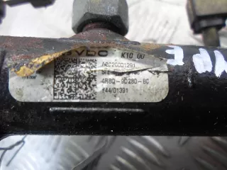 4R8Q9D280BC Топливная рампа Jaguar S-Type Арт 00115387, вид 2