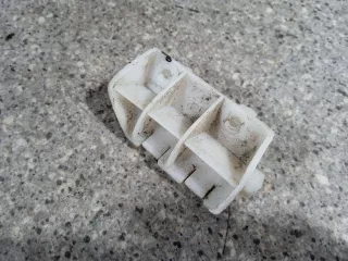 85226-JD00A кронштейн крепления бампера заднего Nissan Qashqai 1  Арт 46023009424, вид 1