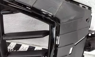 4M8853651 Молдинг (рамка) решетки радиатора Audi Q8 Арт 999824K, вид 4
