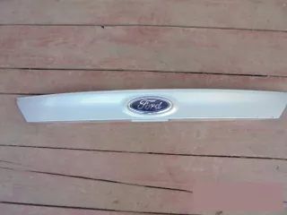BM51A43404 Накладка двери багажника Ford Focus 3 Арт b50705038, вид 1