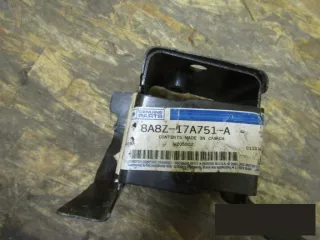 8a8z-17a751a Кронштейн бампера переднего Ford Explorer 5 restailing Арт bbr80720216, вид 4