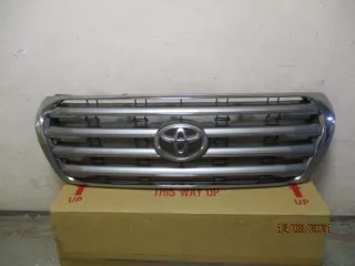5310160480 Решетка радиатора Toyota Land Cruiser 200 Арт bY132000223, вид 1