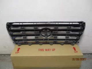5310160480 Решетка радиатора Toyota Land Cruiser 200 Арт bY132000223, вид 8