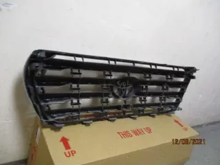 5310160480 Решетка радиатора Toyota Land Cruiser 200 Арт bY132000223, вид 9