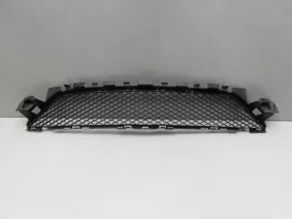  Решетка в бампер центральная Mercedes C W205 Арт smt100103172, вид 1