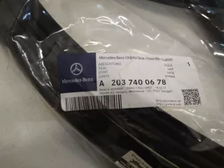 A2037400678 Уплотнитель крышки багажника Mercedes C W203 Арт VZ55379, вид 2