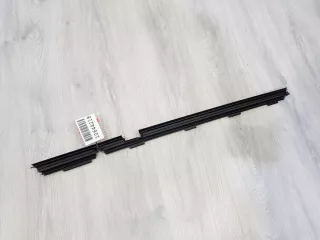 A2057350465 Накладка стекла задней правой двери Mercedes C W205 Арт ZAP189616, вид 2