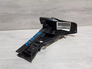 1716075 Кронштейн замка двери задний правой Ford Focus 3 Арт ZAP192800, вид 1