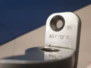 A2047301237 Петля двери задней левой нижняя Mercedes E W212 Арт ZAP197333, вид 2