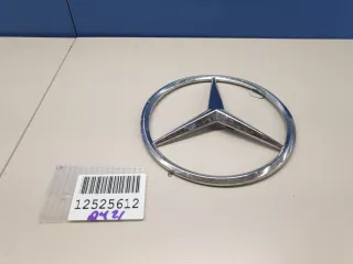 A2518880086 Эмблема решетки радиатора Mercedes R W251 Арт ZAP197982, вид 1