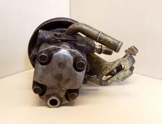  Насос гидроусилителя руля Mazda 323 BA Арт 2042967, вид 2