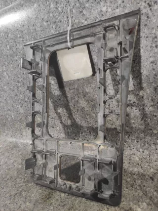 A2106830108 Рамка (накладка) рычага КПП Mercedes E W210 2.9л Арт 46023021350, вид 3