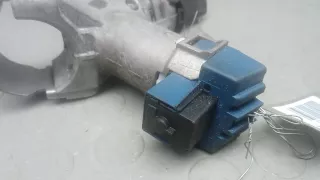 1677532,1792136,1778547,1836211 Замок зажигания Ford B-Max Арт UNI20J101, вид 3