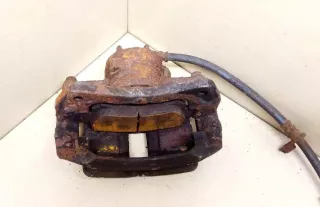  скоба суппорта переднего правого Mitsubishi Colt 6 Арт 2050340-1, вид 2