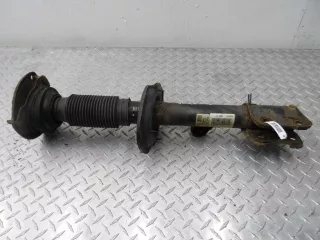 546011U150 Амортизатор передний правый Kia Sorento 2 Арт 00132604