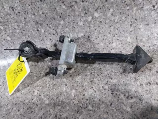  ограничитель открывания двери Mazda 3 BK Арт 46023024587, вид 2