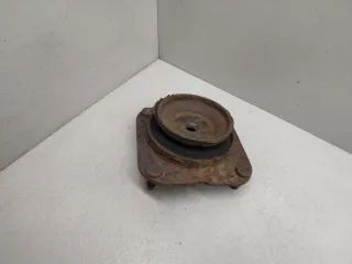  опора амортизатора верхняя (чашка) Mazda 626 GE Арт 2063084, вид 2