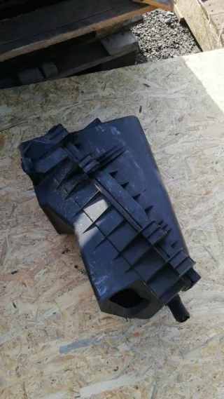 1J0 129 620 Корпус воздушного фильтра Seat Toledo 2 Арт 33496523_2, вид 2