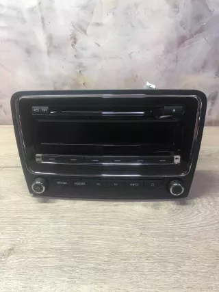 3T0035161K Магнитола Skoda Superb 2 Арт 00138938, вид 1