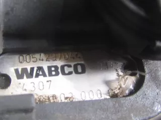 A 0054297044 Кран пневматический Mercedes Actros насосные секции Арт 17348, вид 4