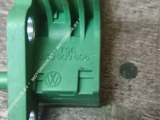 3C0909606 Датчик удара Volkswagen Passat B6 Арт 00045004, вид 3