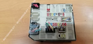284B60012R Блок предохранителей Renault Laguna 3 Арт 00038333, вид 3