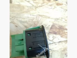 4617544 Кнопка открытия лючка топливного бака Saab 9-5 1 Арт 00006181, вид 2