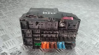 8200674197 Блок предохранителей Renault Laguna 2 Арт 77566, вид 1