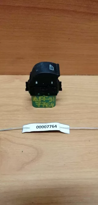AM5T14529BB Кнопка стеклоподъемника Ford Focus 3 Арт 00007764, вид 2