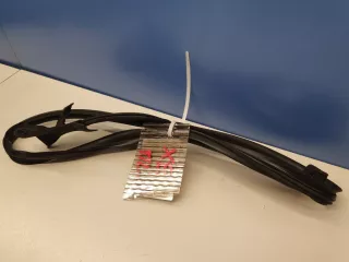 T4N13450 Уплотнитель двери передней левой Jaguar XE 1 Арт ZAP256201, вид 1