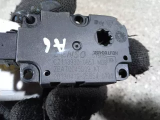 CZ113930-0857 Моторчик заслонки печки Audi A6 Allroad C7 Арт 46023035317, вид 3