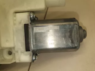 51337455082 Моторчик стеклоподъёмника передний левый BMW 5 G30/G31 Арт ZAP262557, вид 3