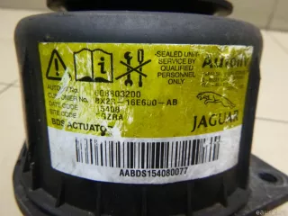 C2Z3352 Пиропатрон Jaguar XJ X351 restailing Арт E100156923, вид 2